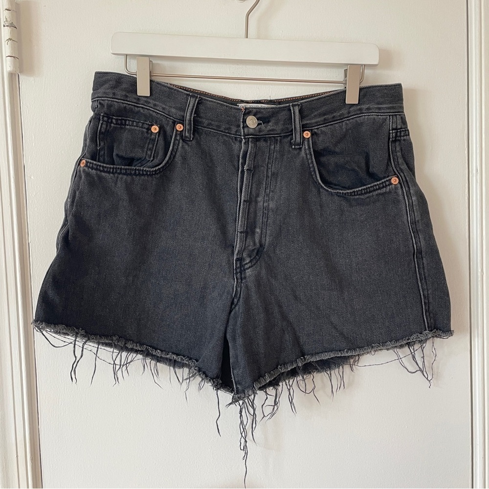 We The Free Ivy Mid-Rise Shorts Black Rigid Denim mid-rise Button Fly 30 - Picture 4 of 9